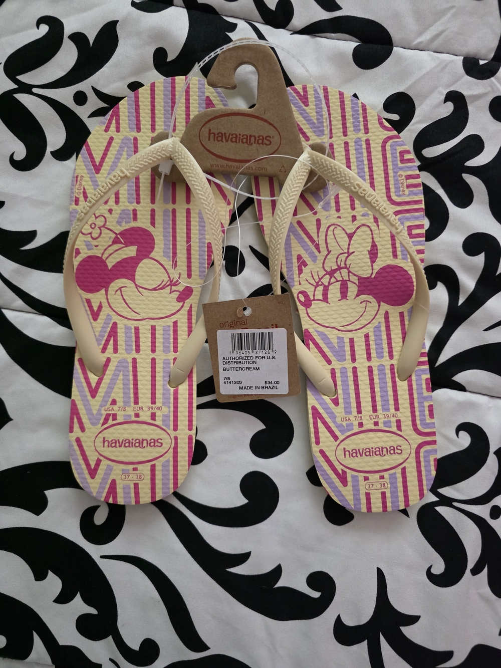 Havaianas Buttercream Flip Flops with Pink Minnie Design
